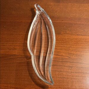 Vintage Elegant Glass Leaf Serve ware 1960’s